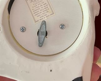 Vintage Sigma Taste Setter Pierrot Clown with Red Heart Music Box. Photo 2 of 2.