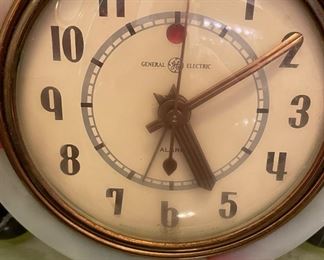 Marble Base General Electric Clock. Has Chip on Right Base. Photo 2 of 4.