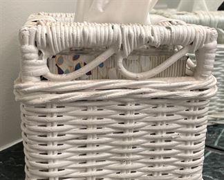 Wicker Tissue Holder Cover.