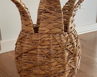 Woven Natural Fiber Pineapple Basket. Photo 1 of 2.
