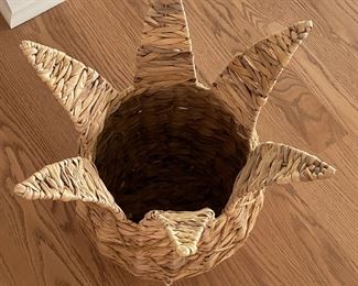 Woven Natural Fiber Pineapple Basket. Photo 2 of 2.