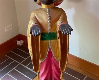 Fortune Teller Magi Statue. Photo 1 of 2.