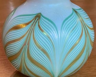 Vintage Kew Porcelain Vase. Photo 1 of 2.