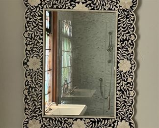 Mirror. Photo 1 of 2.