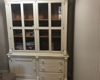 Beautiful China cabinet
solid wood throughout! Beautiful antique off-white finish!