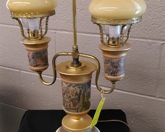 Dual light table lamp