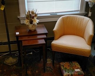 Stacking tables (3), Floor lamp, better view of the area rug