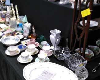 Porcelain cups and saucers, etc.