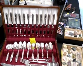 Grosvenor silver plate flatware (77 pieces), natural stone collections