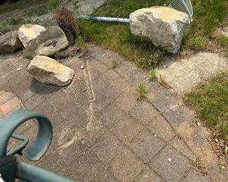 OUTDOOR GARDEN GRANITE ROCKS-PLEASE BRING LOTS OF HELP TO REMOVE!