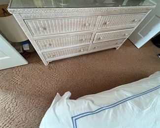 CONTEMPORARY WHITEWASH WICKER SIX DRAWER DRESSER W/ GLASS TOP