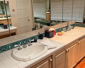 BATHROOM VANITY FOR SALE