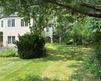 FROM UPPER LADUE RD WHERE PARKING IS, YOU'LL WALK ONTO THE PROPERTY AND UP THE LAWN TO THE HOUSE