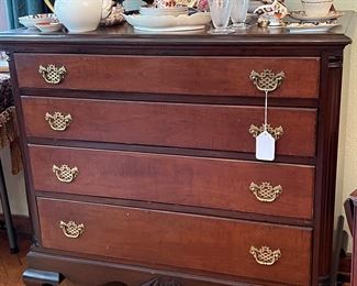 Beautiful vintage, four drawer chest