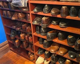 MENS SHOES SIZE 12-13