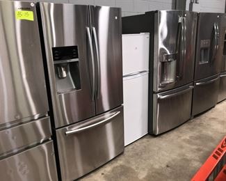 Stainless appliances  Orlando Estate Auction