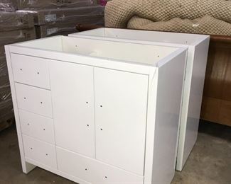White vanities Orlando Estate Auction