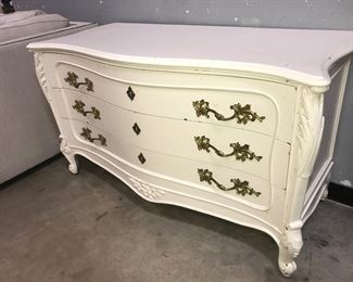 Dresser Orlando Estate Auction