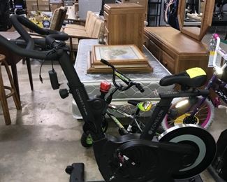 Furniture, Grills, tools, appliances, collectibles, art, Jewelry  Orlando Estate Auction