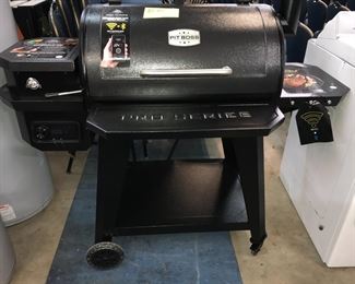 Furniture, Grills, tools, appliances, collectibles, art, Vanity, Water heather, Jewelry  Orlando Estate Auction