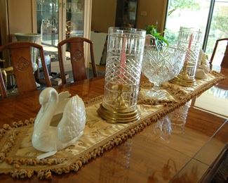 Majestic centerpiece