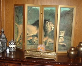 4-panel safari screen