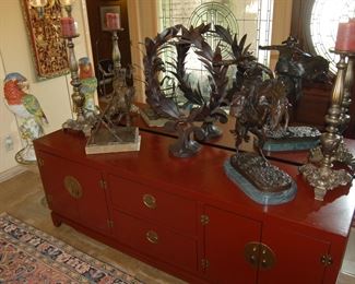 Chinese buffet with brass hinges
