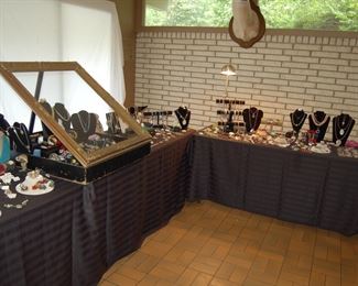 Large selection of jewelry