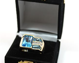 18K Yellow Gold Aqua and Diamond Ring