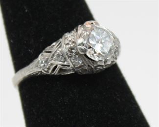 18K White Gold and Diamond Ring