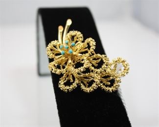 18K Yellow Gold Pin with Turquoise