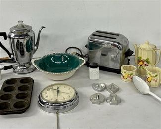 Vtg Kitchen Items