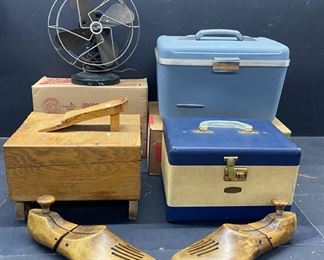 Vtg Shoeshine Kit, Fan More
