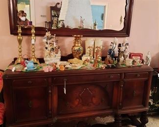 mahogany sideboard, has matching table and 6 chairs