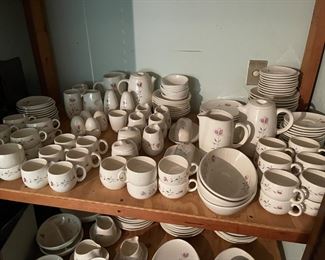 Franciscan Earthenware Large Collection