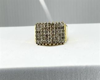 10K yellow gold Big Engagement Ring with Parallel Diamonds. 5.80 gr $210.-