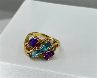 14K yellow gold with Amethyst & Blue Topaz & Diamonds Ring. 6.30gr. $290.-