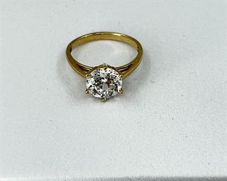 14K yellow gold Engagement Ring One Round CZ Diamond. 3.00 gr. $140.-