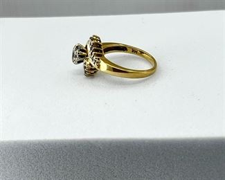 14K yellow gold with diamonds. 3.6gr $165.-