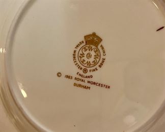 ROYAL WORCESTER "DURHAM"