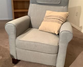 IKEA Pushout Recliner