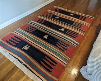 100% Wool Area Rug (Size 5ft x 8ft)