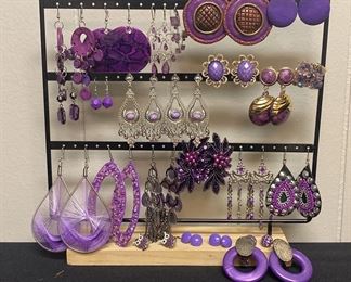 Light Purple Magenta Earrings