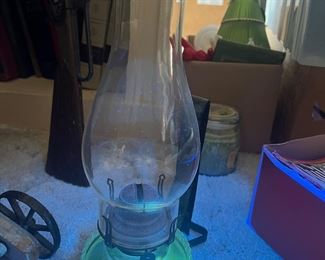 Uranium Glow UV Reflective Oil Lamp 