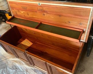 Lane Cedar Chest 