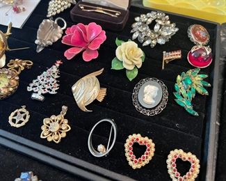 Brooches 