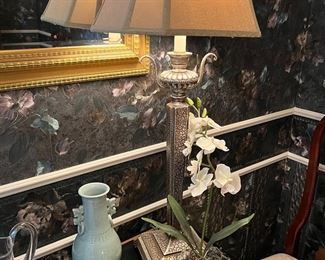 Many Lamps & Home Decor 