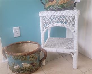 Unique pottery pieces marke Chinese 