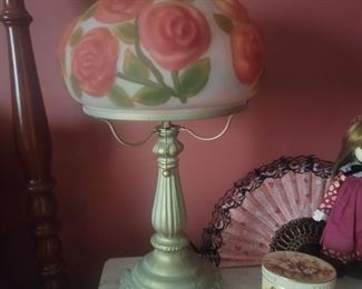 Beautiful Rose shade side lamp