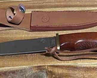 Colt Huntjng Knife With Carved Wood Handle Leather Sheath